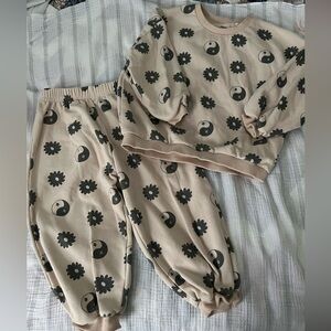 Indy & Pippa OG yin yang